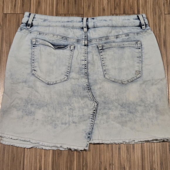 Indigo Rein Denim Blue Skirt - Picture 6 of 8